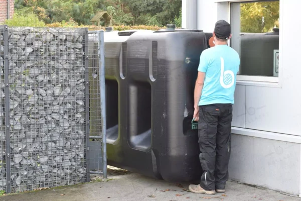 Citerne à eau à enterrer (rectangulaire) en polyéthylène de 3000 litres 4